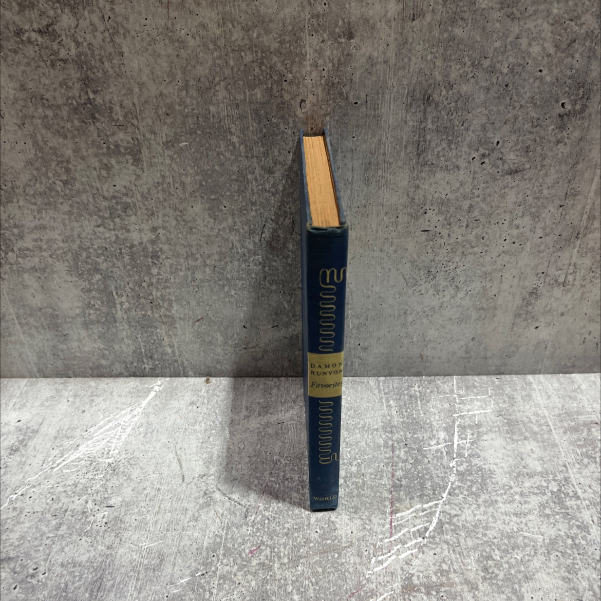 damon runyon favorites book, by damon runyon, 1946 Hardcover